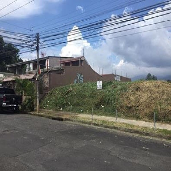 Galeria LOTE EN CURRIDABAT