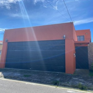 Casas-HERMOSA CASA EN VENTA EN CARTAGO